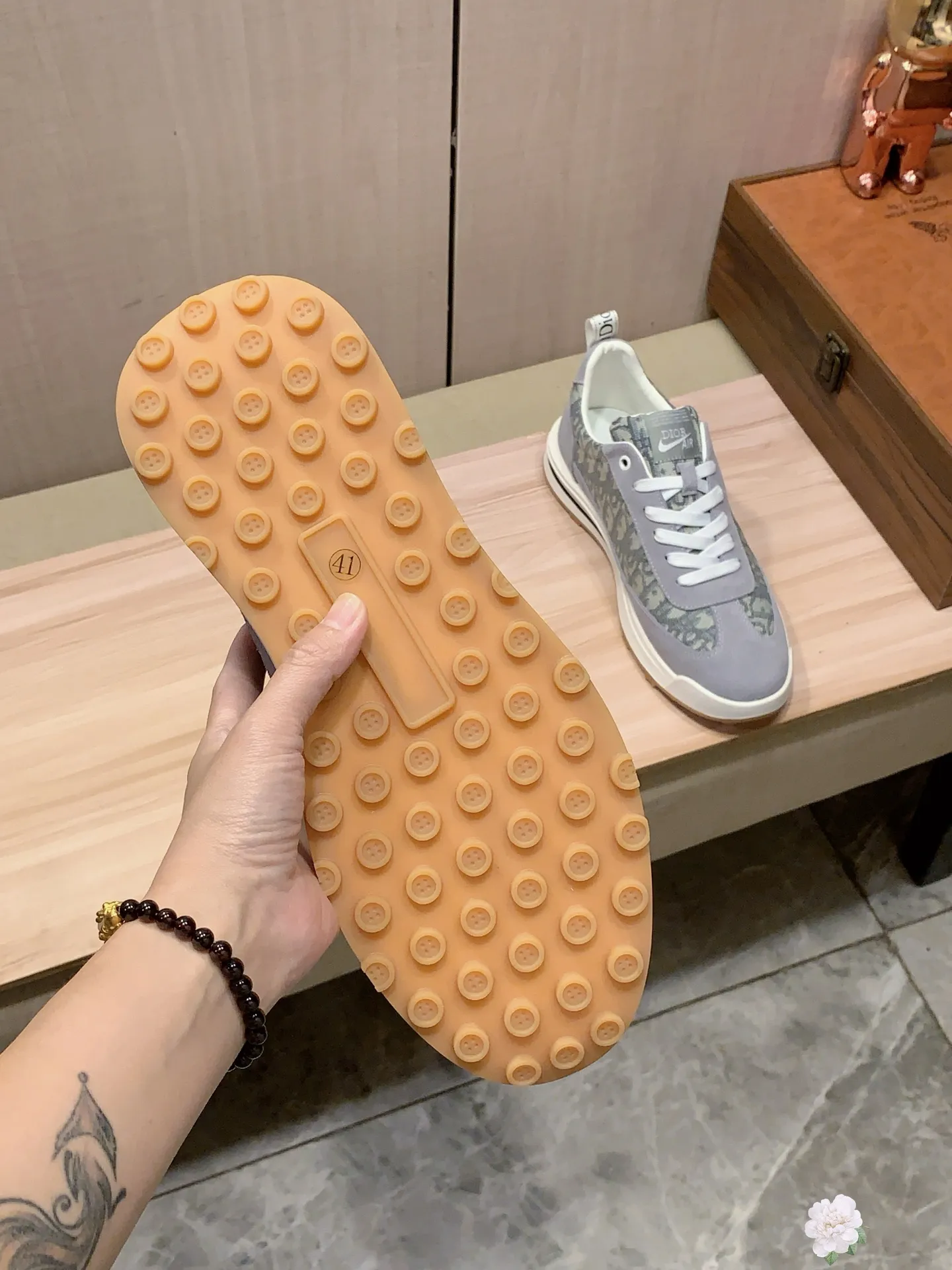 Men's men's shoes 💰442💰💰🎩🎩[Lightning][Lightning] "Dior DIOR*" latest • popular casual shoes, top brand [seduce] luxury ~ purchasing agency, top ~ quality. [Strong] The upper is made of imported breathable cowhide with material ➕ breathable sheepskin feet (•) and fine workmanship. The original stylish and stylish soft rubber wear-resistant and non-slip outsole is light and comfortable on the feet. The real thing looks better when photographed in person. 004: code: 38-44, 2️⃣ colors selected